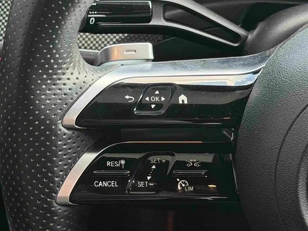 Mercedes-Benz C-Class — миниатюра 14