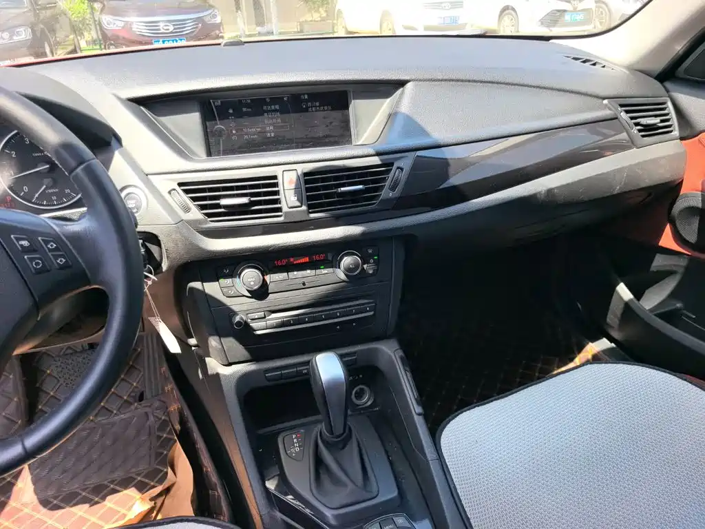 BMW X1 (Import) — миниатюра 13