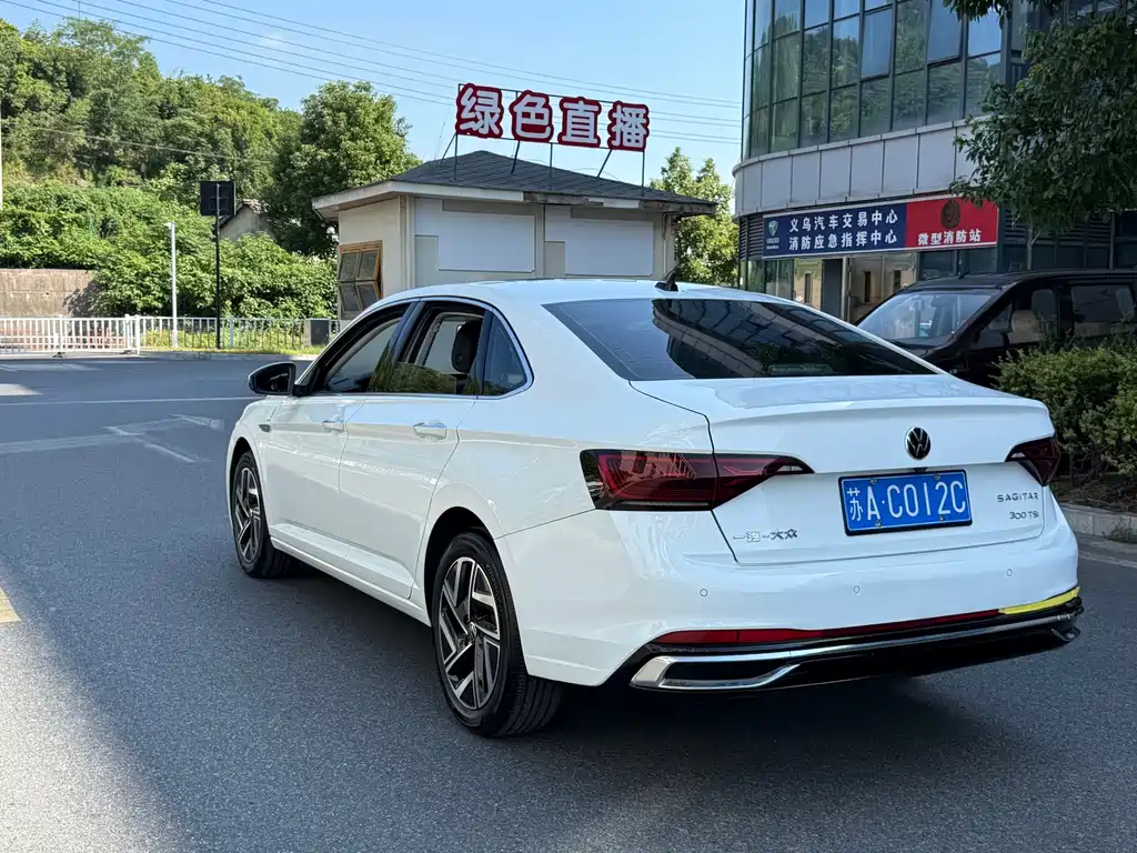 Volkswagen Sagitar — миниатюра 4