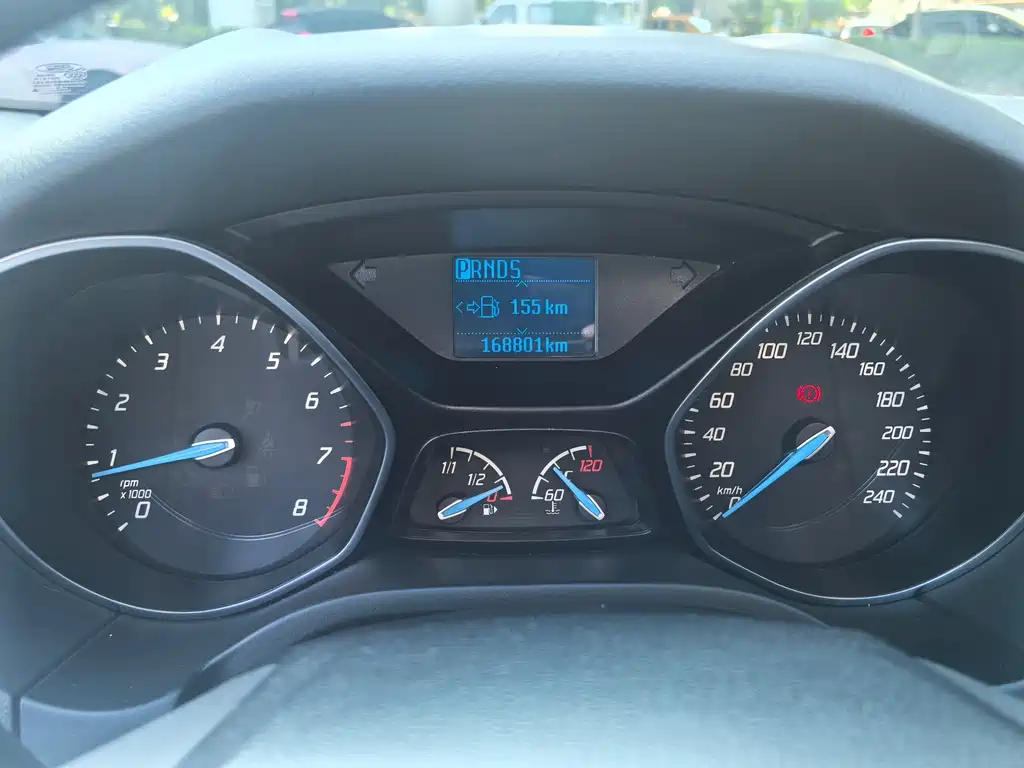Ford Focus — миниатюра 7
