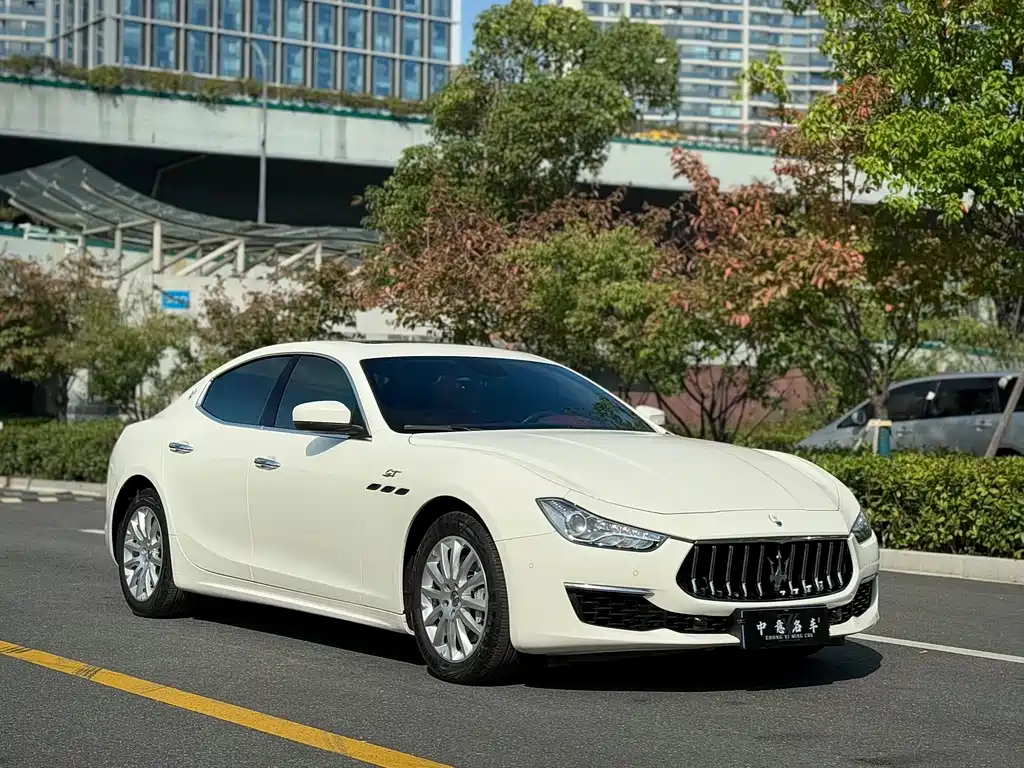 MASERATI GHIBLI