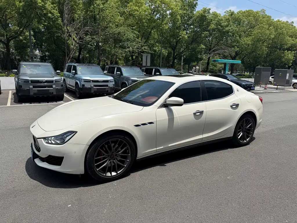 Maserati Ghibli
