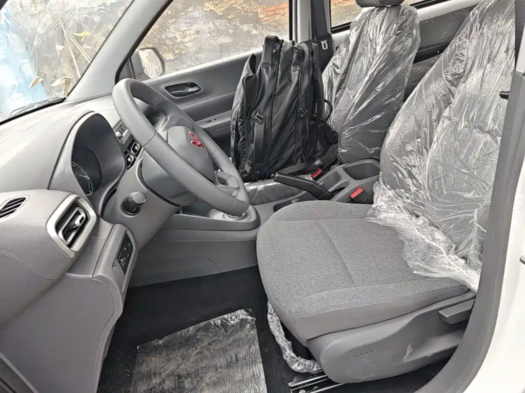 Wuling Hongguang EV — миниатюра 15