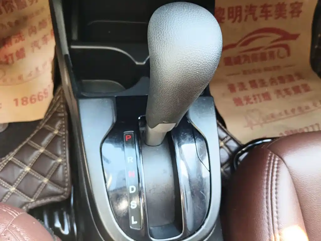 Honda Fit — миниатюра 14