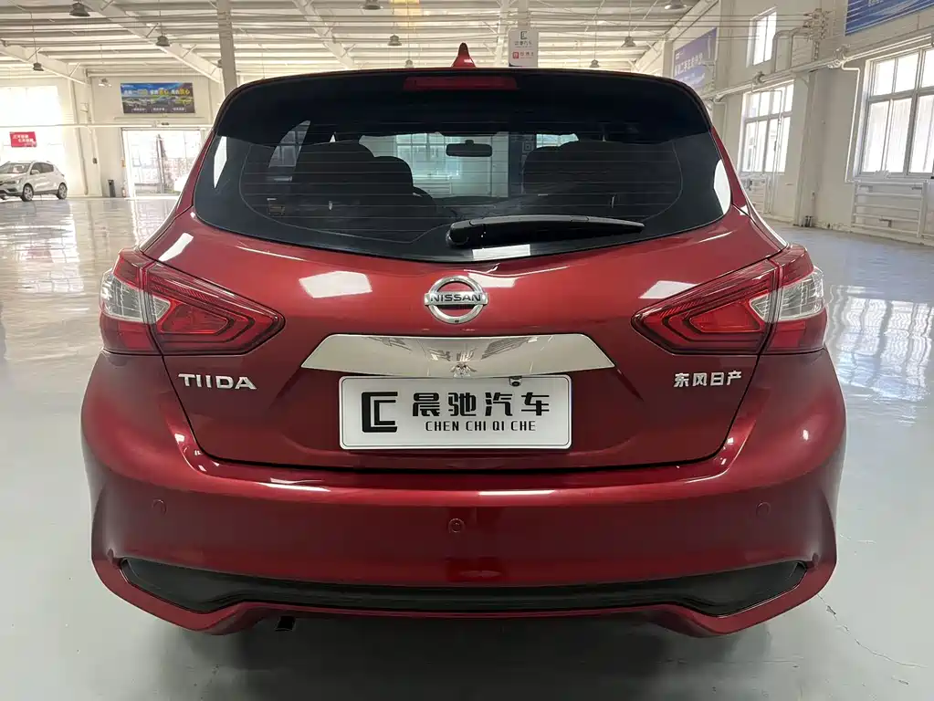 Nissan Tiida — миниатюра 5