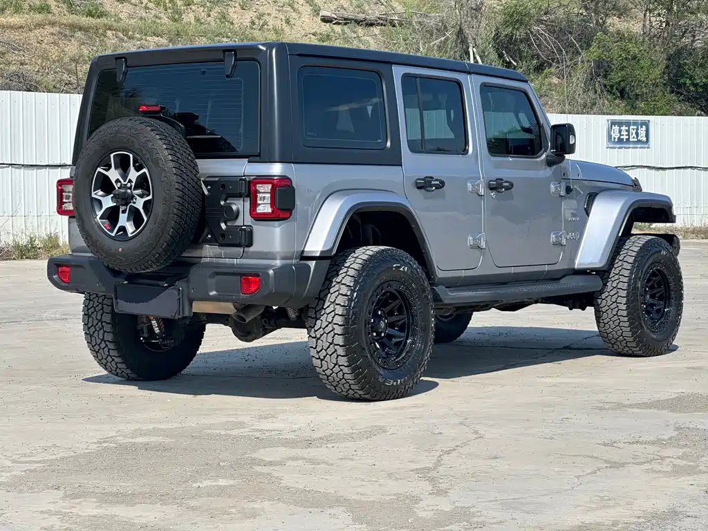 Jeep Wrangler — миниатюра 7
