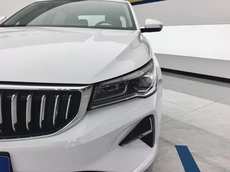 Geely Emgrand — миниатюра 5