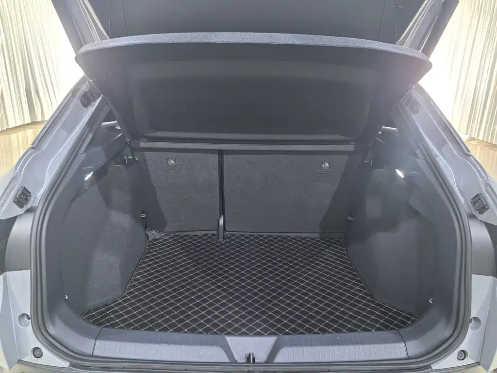 Volkswagen ID.4 Crozz — миниатюра 13