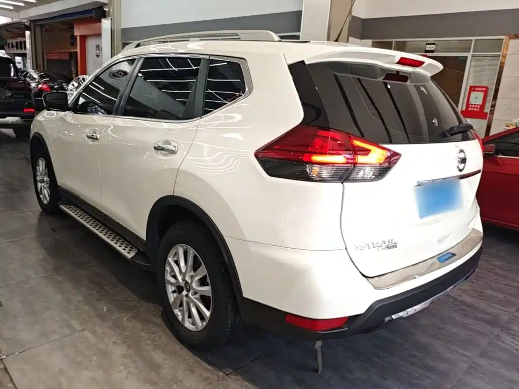 Nissan X-Trail — миниатюра 5