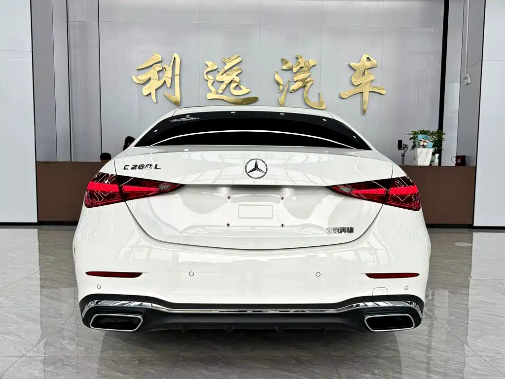 Mercedes-Benz C-Class — миниатюра 17