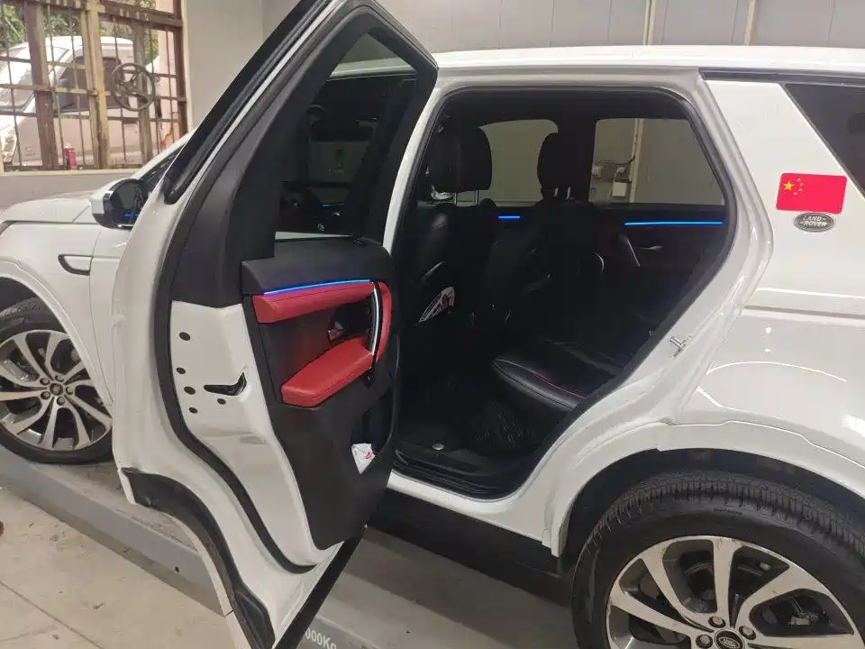 Land Rover Discovery Sport — миниатюра 6