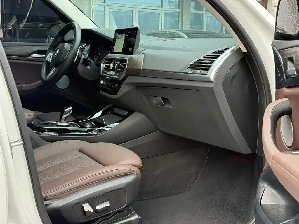 BMW X3 — миниатюра 7