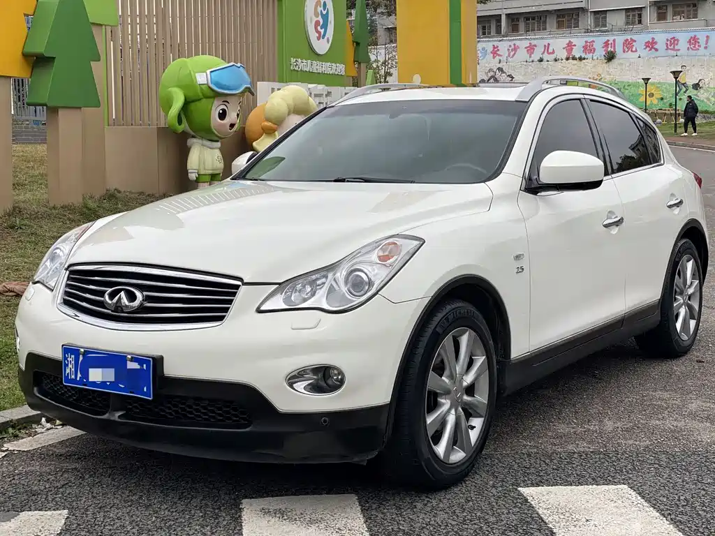 Infiniti QX50 (Import) 2014