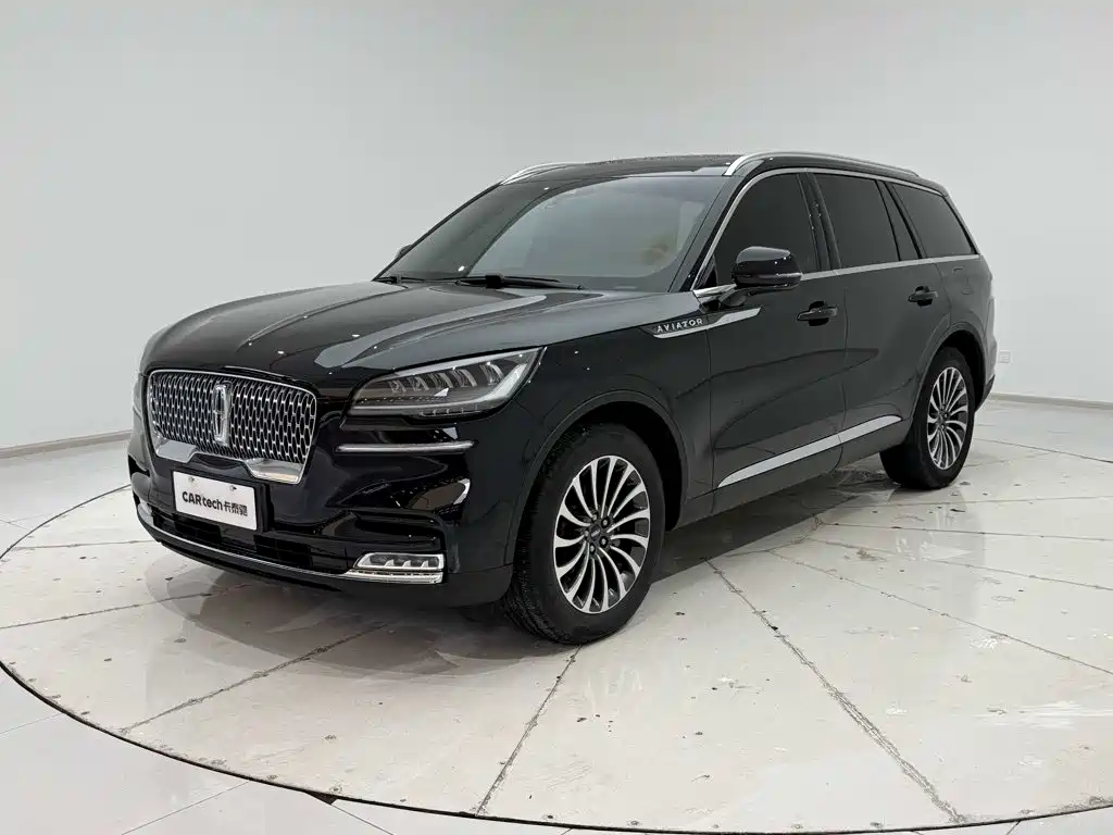 Lincoln Aviator — миниатюра 21