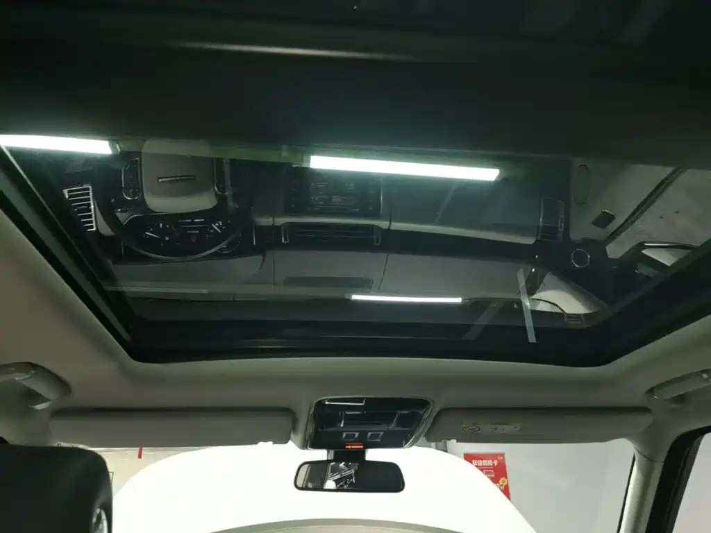 Land Rover Range Rover — миниатюра 18