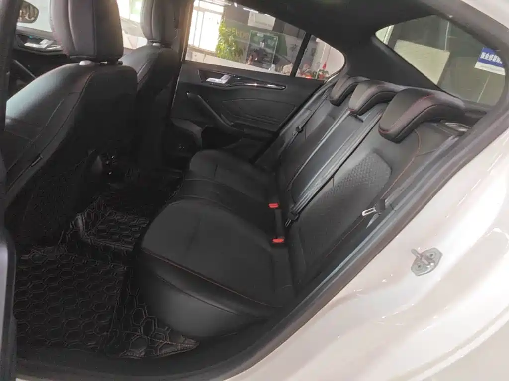Ford Focus — миниатюра 17