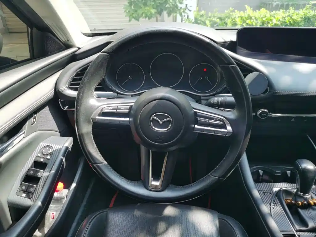Mazda 3 Axela — миниатюра 6