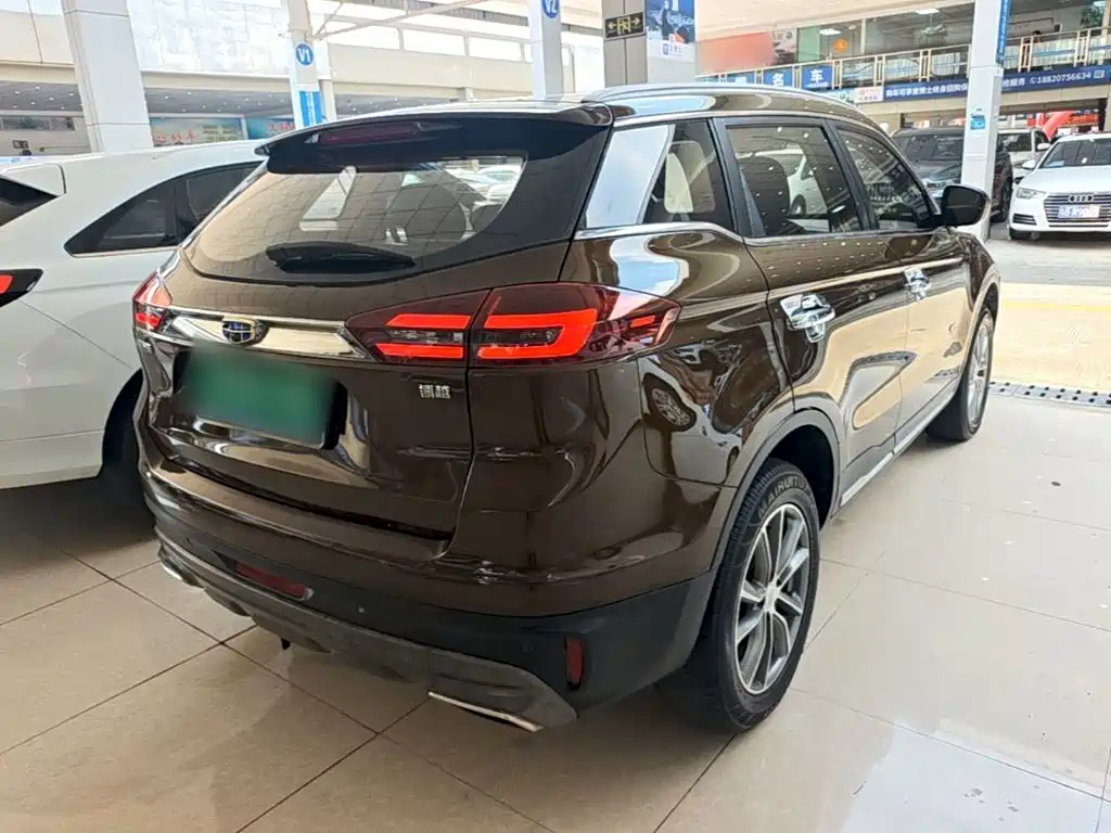 Geely Boyue — миниатюра 7