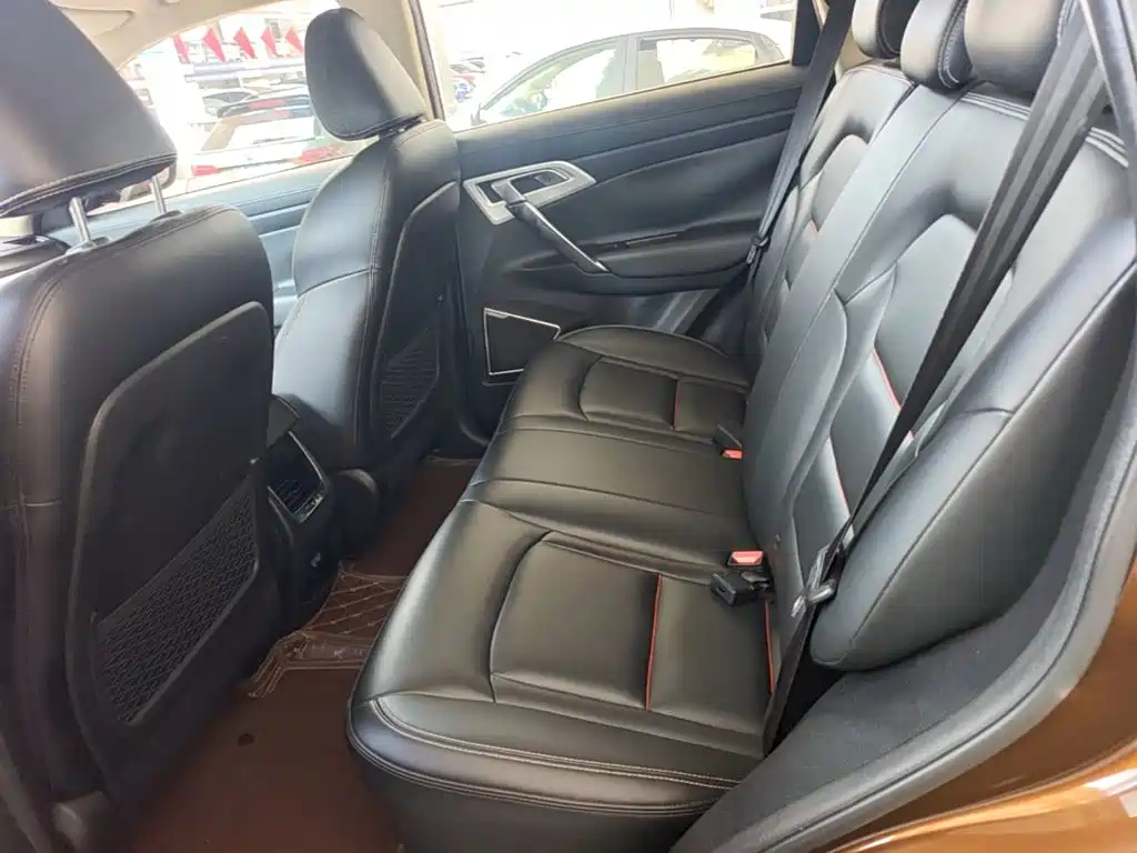 Geely Boyue — миниатюра 17