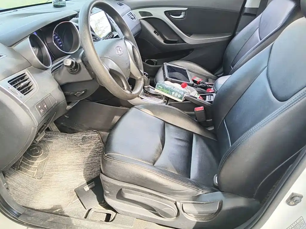 Hyundai Elantra Langdong — миниатюра 15