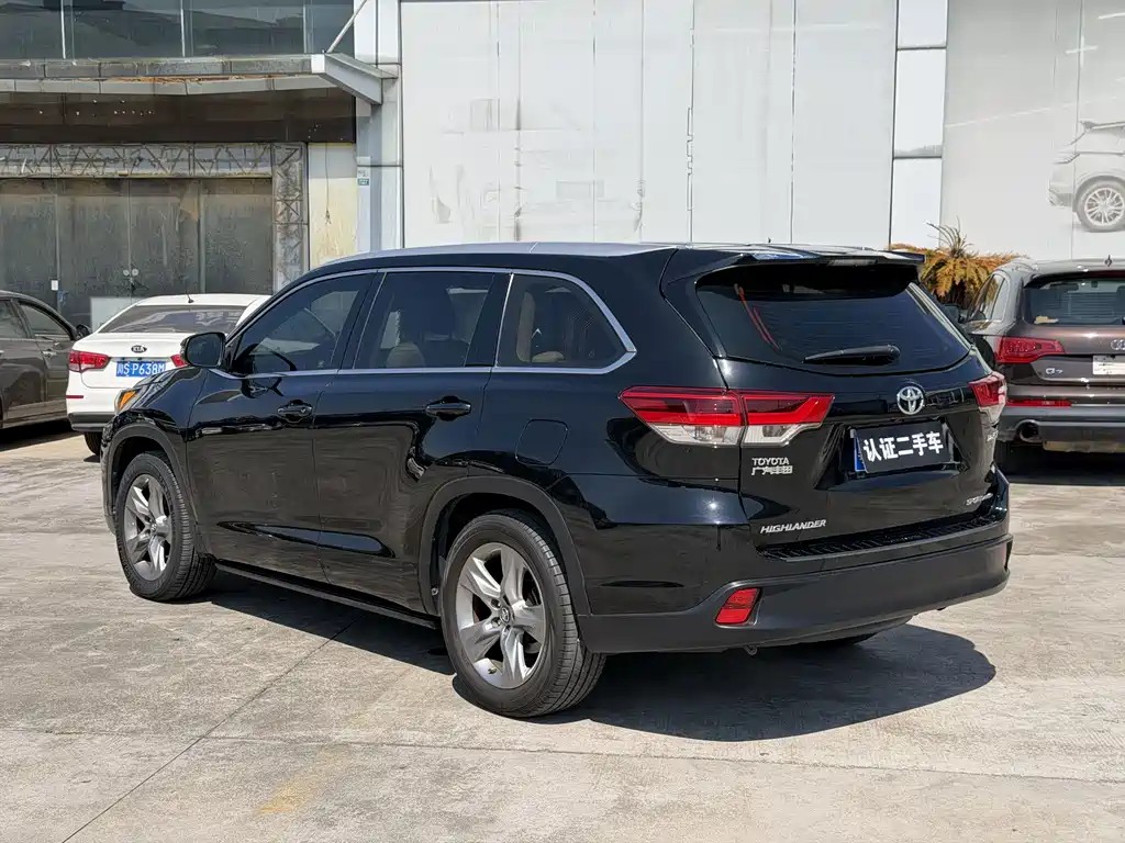 Toyota Highlander — миниатюра 14