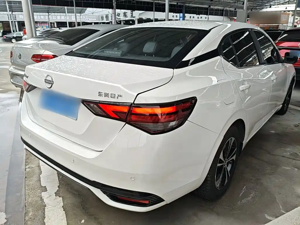 Nissan Sylphy — миниатюра 7