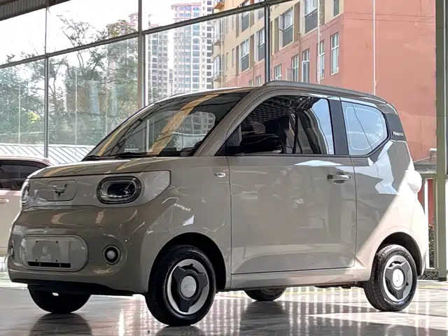 WULING HONGGUANG MINIEV 2024