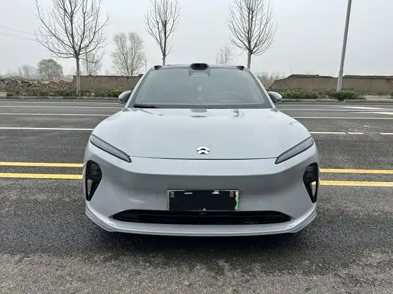 NIO NIO ET5T