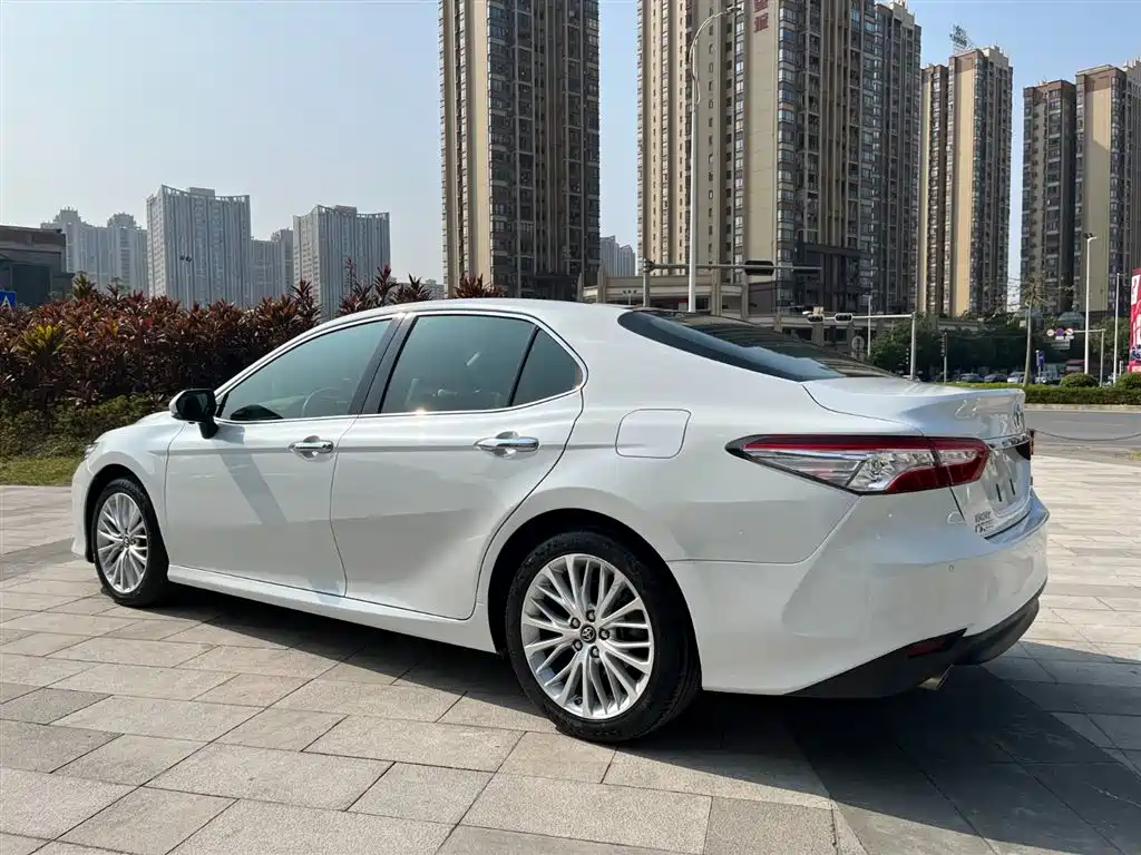Toyota Camry 2018 2.5G Luxury