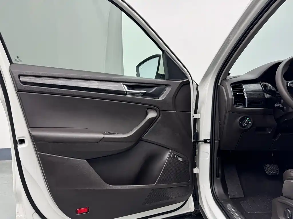 Skoda Kodiaq — миниатюра 13