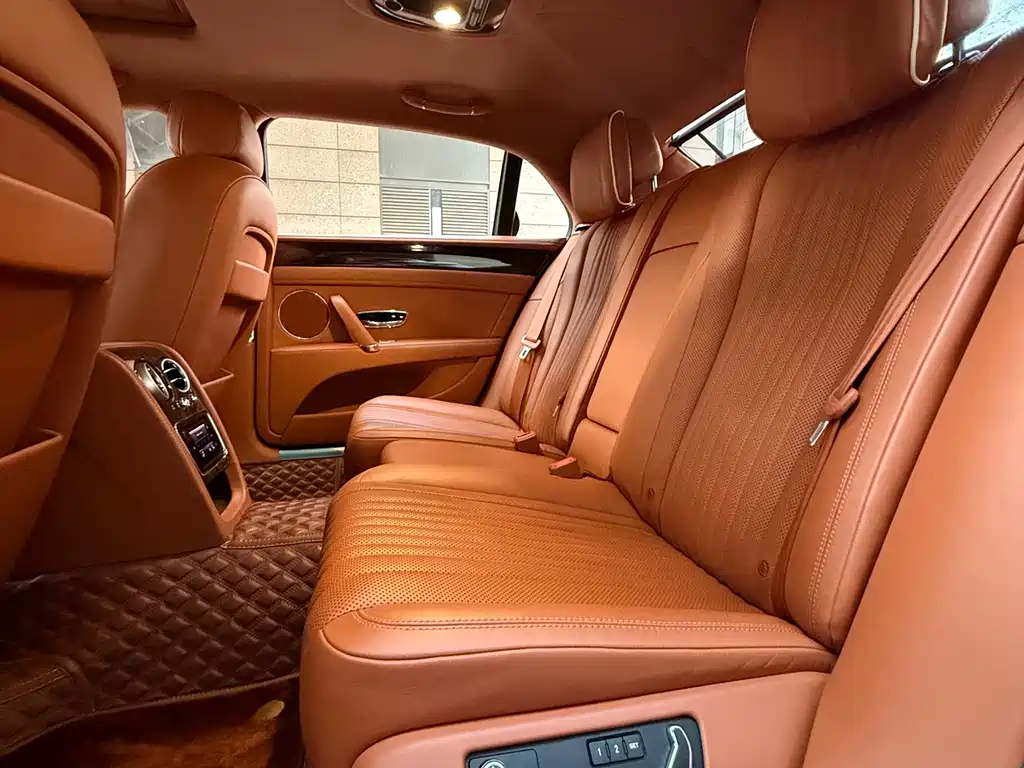 Bentley Flying Spur 2017 4.0T V8 Standard
