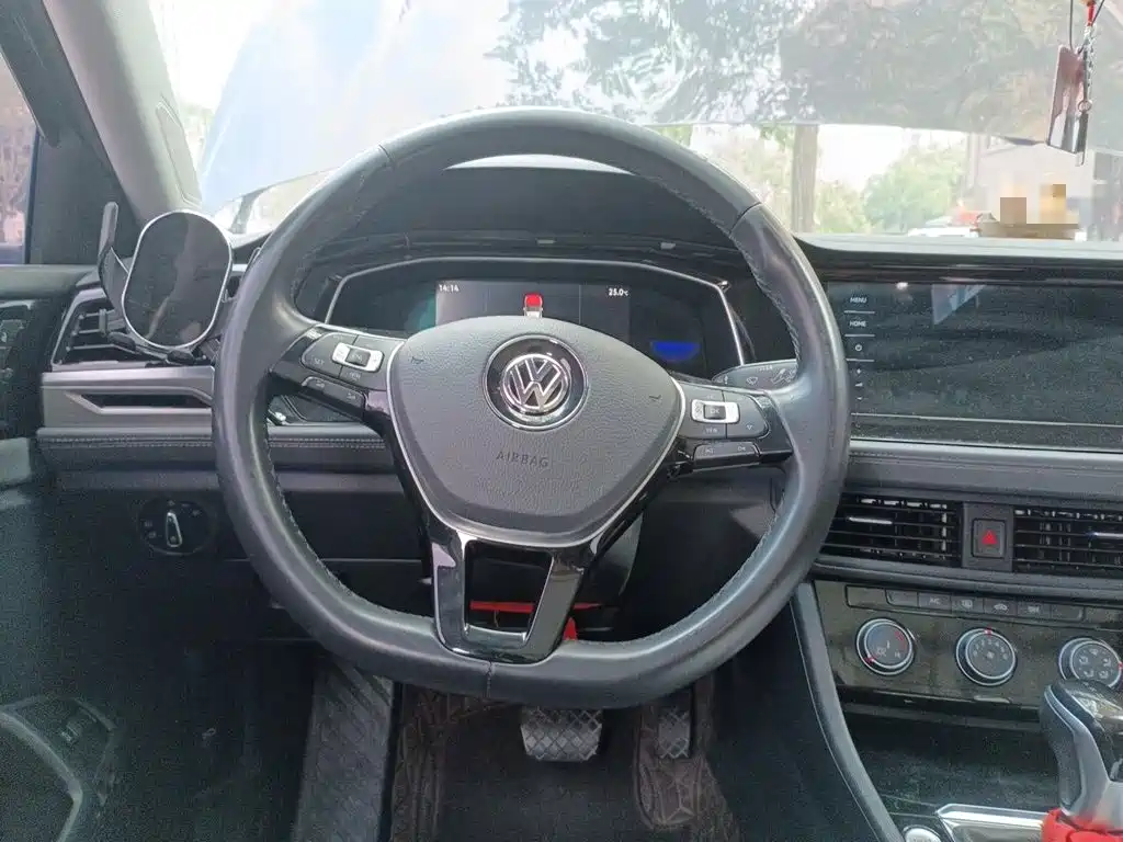 Volkswagen Sagitar — миниатюра 3