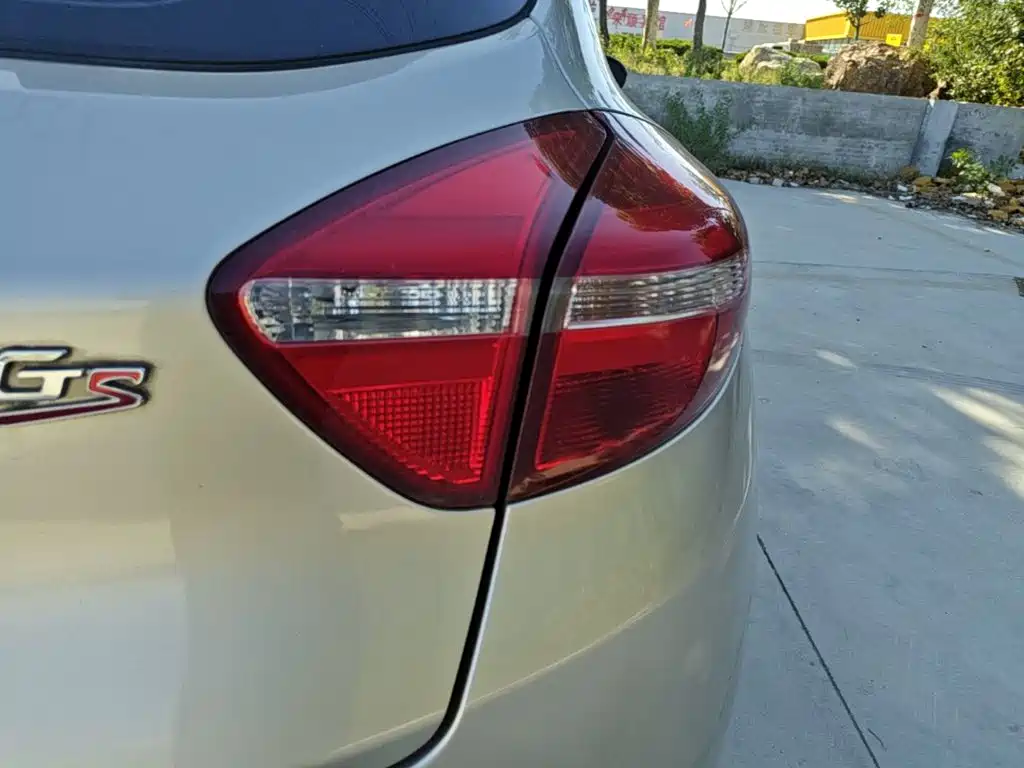 Geely Emgrand GS — миниатюра 8