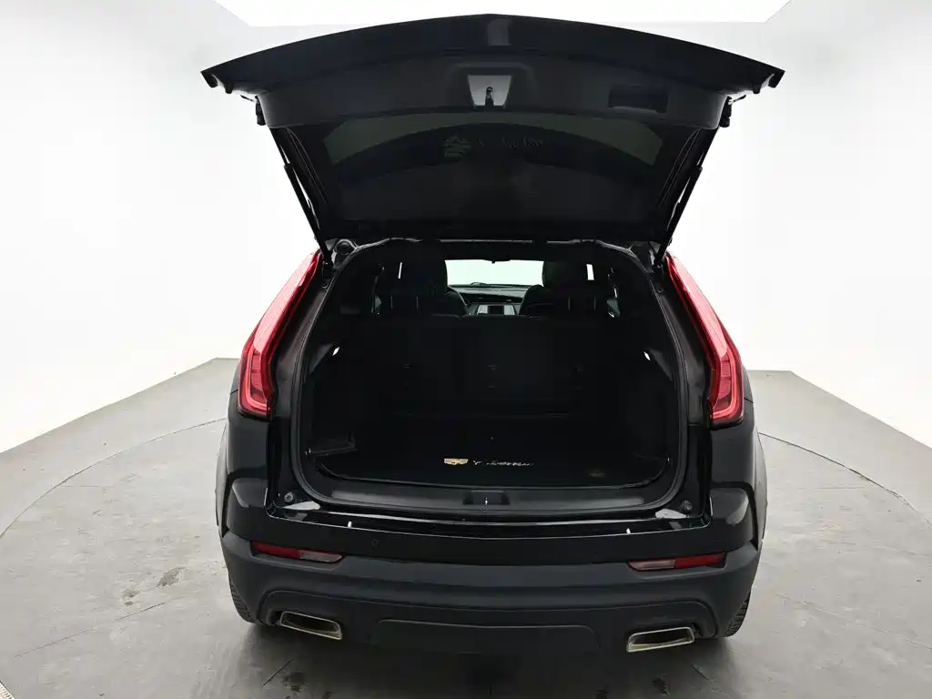 Cadillac XT4 — миниатюра 8