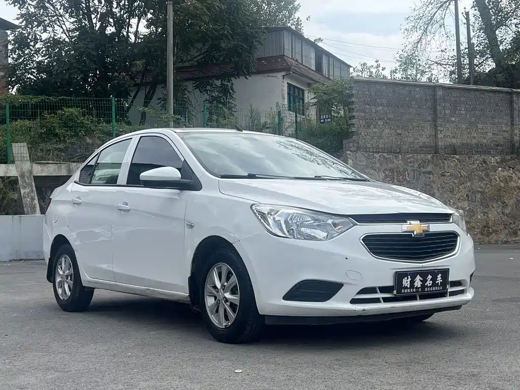Chevrolet Sail — миниатюра 3