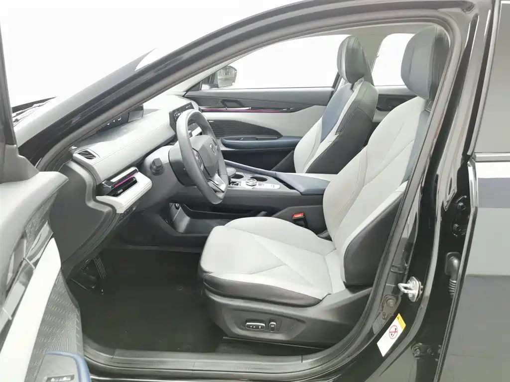 CHANGAN UNI V SMART IDD