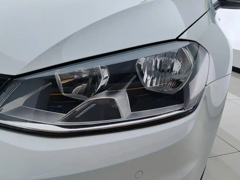 Volkswagen Golf — миниатюра 5