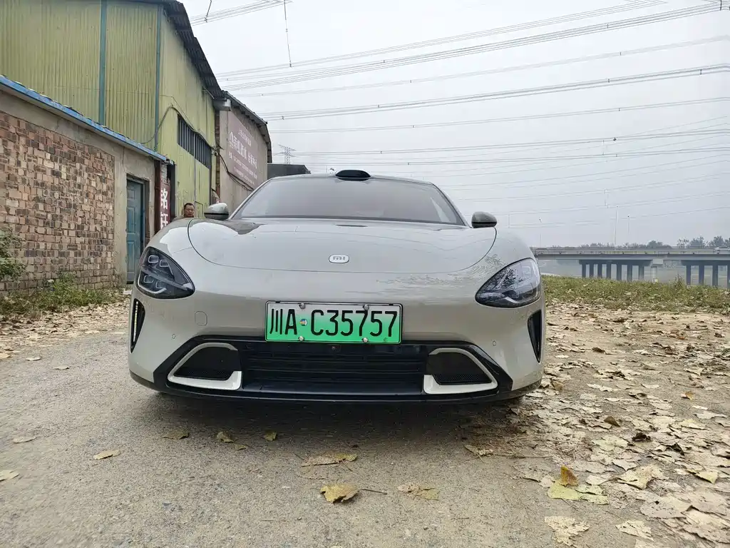 Xiaomi SU7 — миниатюра 2