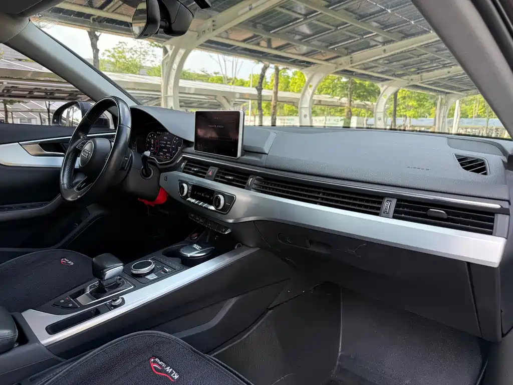 Audi A4L — миниатюра 12