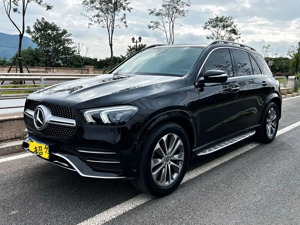 Mercedes-Benz GLE (Import) — миниатюра 2