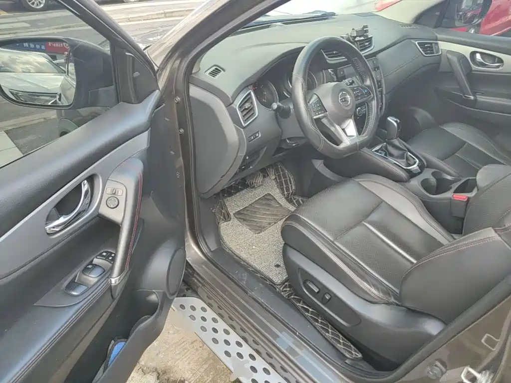 Nissan Qashqai — миниатюра 16