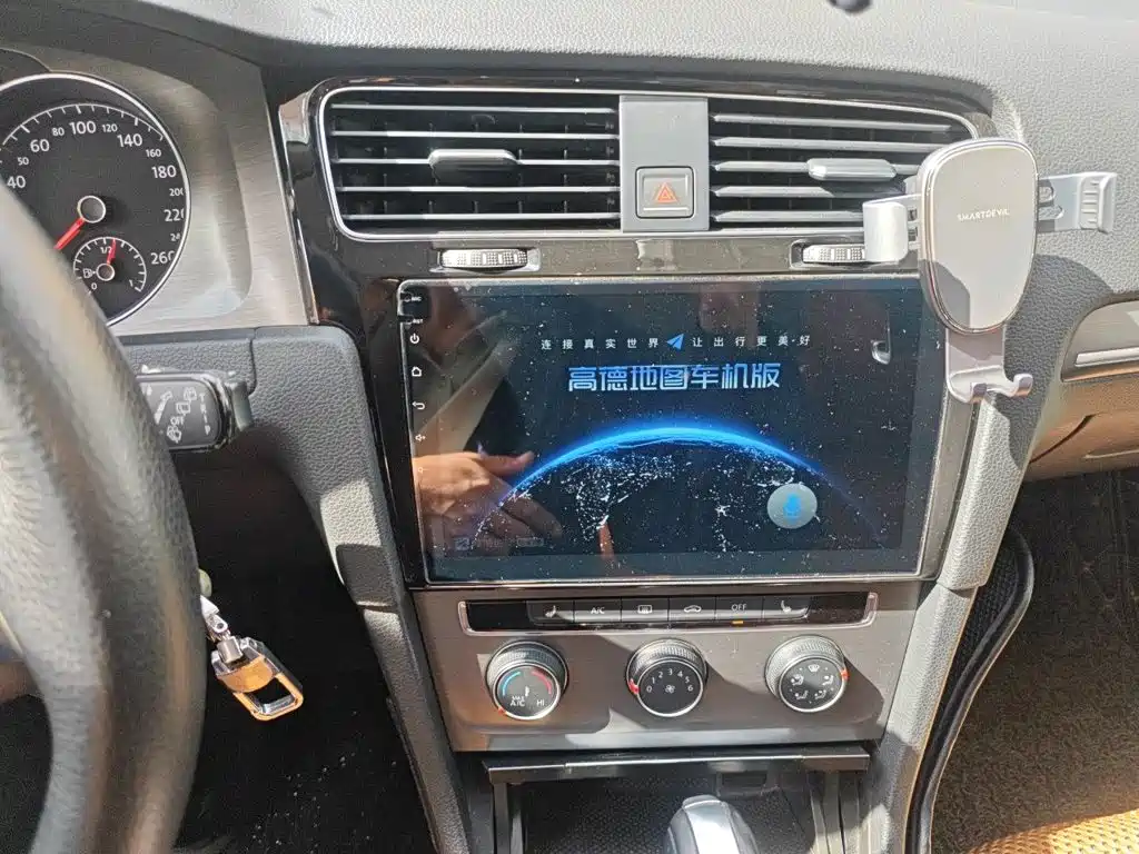 Volkswagen Golf — миниатюра 14