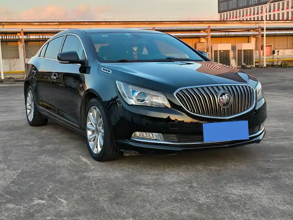Buick LaCrosse — миниатюра 3