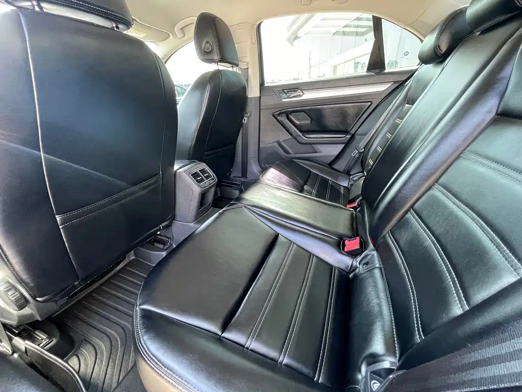 Volkswagen Lamando — миниатюра 8
