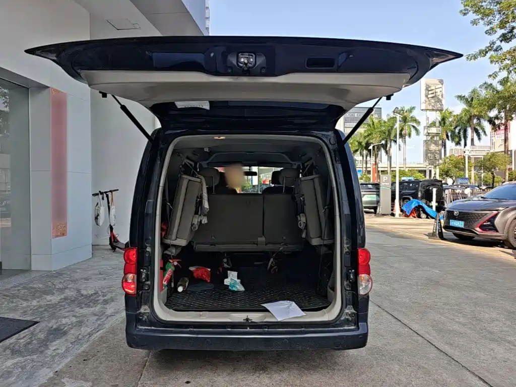 Nissan NV200 — миниатюра 19