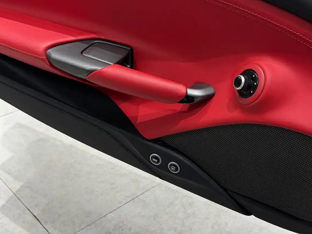 Ferrari 488 — миниатюра 14