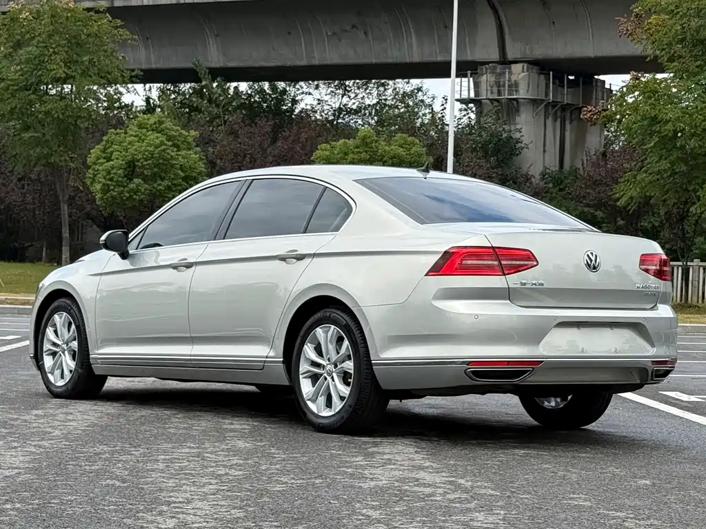 Volkswagen Magotan — миниатюра 4