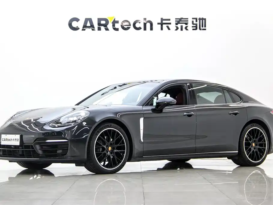 Porsche Panamera 2023