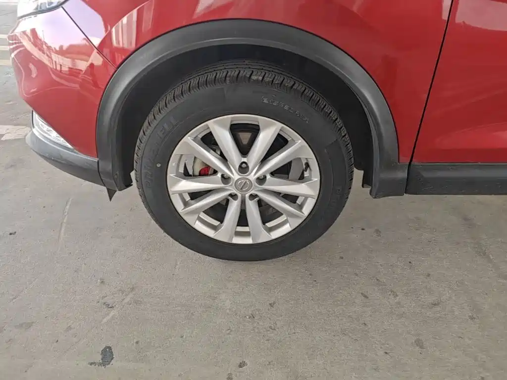 Nissan Qashqai — миниатюра 23