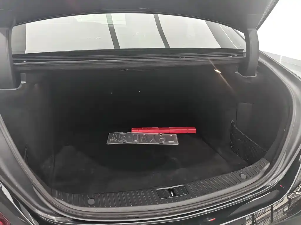 Mercedes-Benz S-Class — миниатюра 13